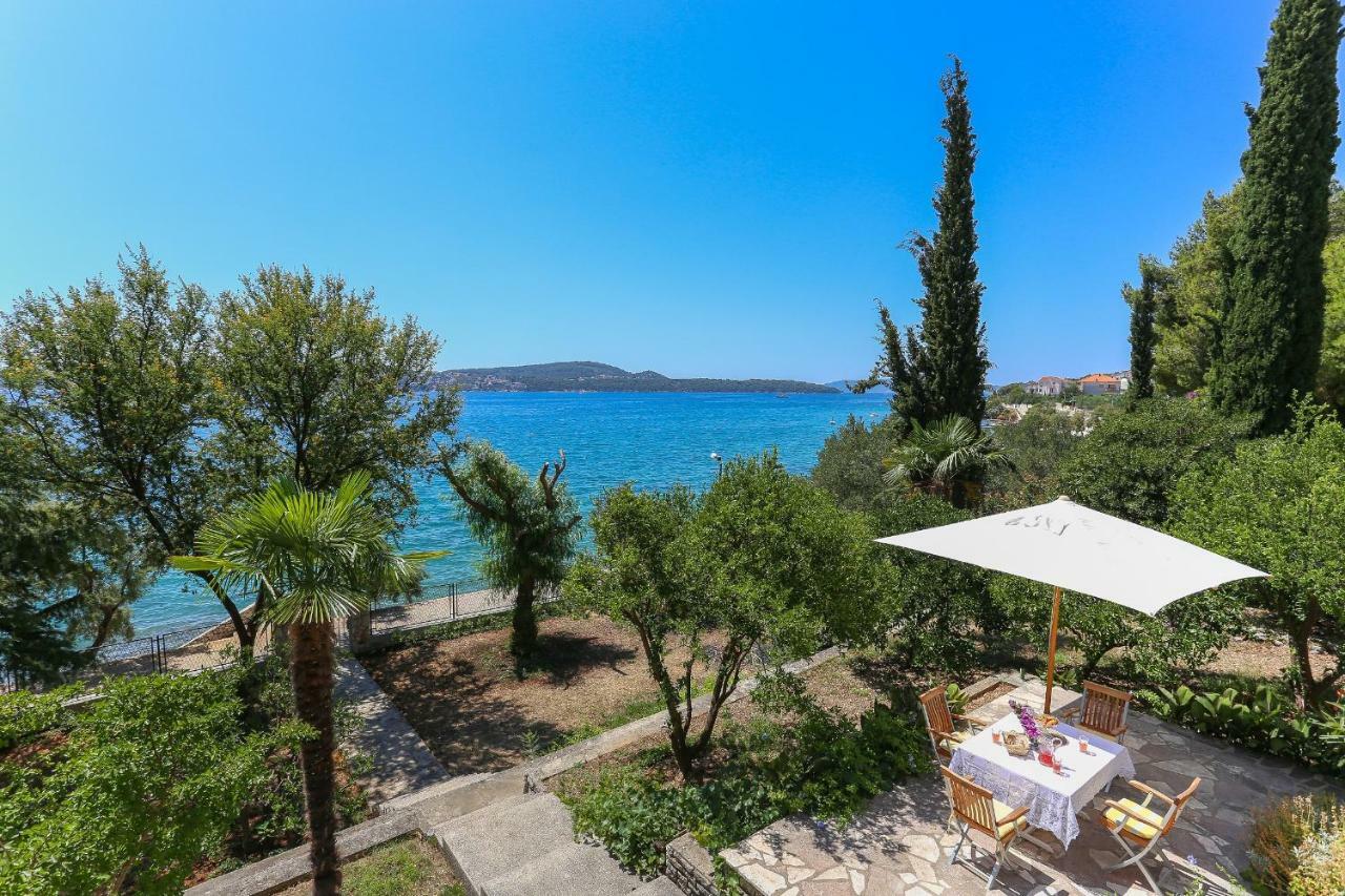 Secret Garden Barada Beach Apartment 特罗吉尔 外观 照片