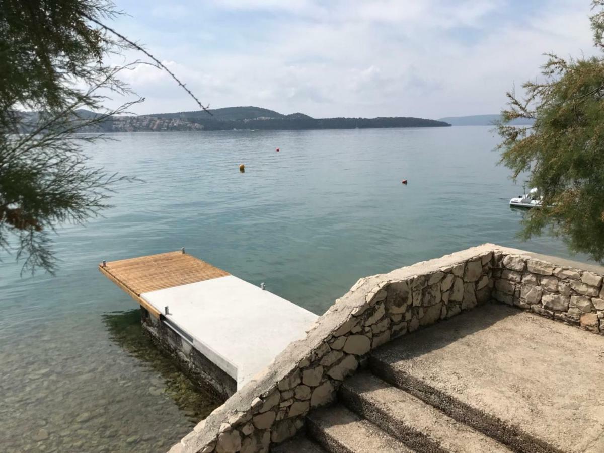 Secret Garden Barada Beach Apartment 特罗吉尔 外观 照片